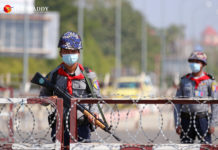 미얀마 국방부 쿠데타 언급 이후 긴장 고조