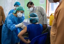 미얀마 65세이상 국민 대상 코로나19 예방접종