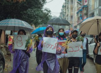 군부정권은 띤잔 물축제 준비, 시위대는 불참 캠페인 진행