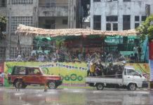 미얀마 친주, 띤잔 물축제 무대 강제 건설 띤잔 물축제
