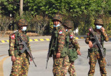 미얀마 국방부, 작전사령부를 포함한 일부 고위 장교 20명이상 개편 미얀마 군인