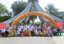 미얀마 민속촌 재개장