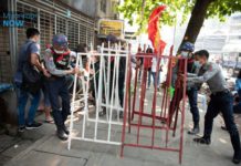 양곤 흘라잉타운십 교차로 정차중 피격 사망