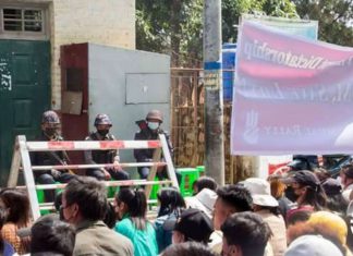 미얀마 친주 은행 강도, 경찰관 사살