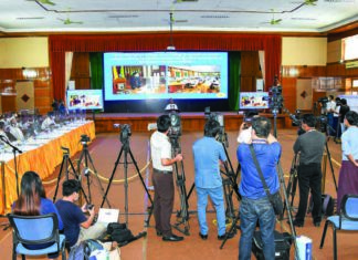 국가관리위원회 기자회견, 미얀마 경기 침체 책임질 것…