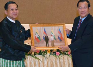 캄보디아 총리, 미얀마 해결 방안 제시 민아웅흘라잉 위원장과 훈센 총리