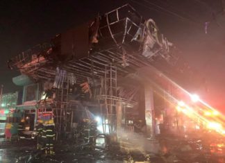 양곤 Htoo 주유소 폭탄 공격 전소 양곤 주유소 폭탄 공격