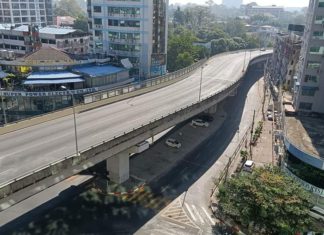 미얀마 침묵시위와 함께 친정권 시위도… 미얀마 침묵시위