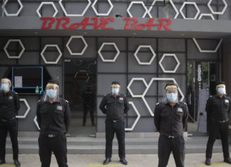 양곤 술집과 클럽 폭탄 공격 폭탄 공격을 받은 Brave Bar