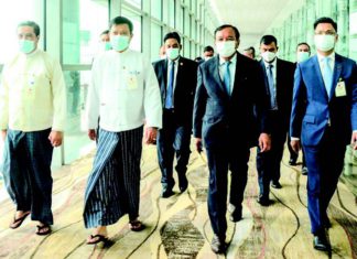 아세안 미얀마 특사 및 태국 국방부 대표단 미얀마 방문, 대조적인 모습 아세안 미얀마 특사, 미얀마 방문