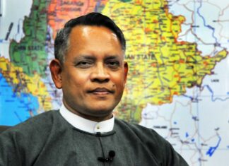 미얀마 상무부장관, 고정환율 변경 소문 일축 Aung Naing Oo