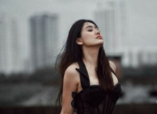 풍기문란 죄로 체포된 미얀마 여배우 공판 출두 미얀마 여배우 Thin Zar Wint Kyaw