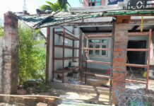 양곤 밍글라돈 타운십 주민 퇴거 명령이후 자살 3건 발생 밍글라돈 타운십 퇴거명령이후 철거중인 주택