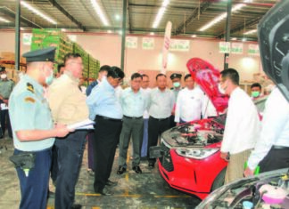 전기차 미얀마 도착, 택시 시범운행, 충전소 설치 미얀마 수입 전기차 시찰