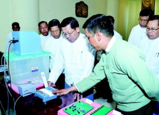 미얀마 네피도에서 전자투표 시연회 실시 미얀마 전자투표 시스템 시연