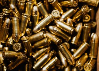 탄약 방위산업체 전력 공급을 위해 만달레이, 사가잉지역 전력공급 감소 a pile of bullets