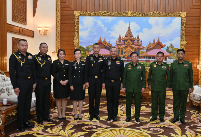 태국 왕립 육군 총사령관실 자문위원회 위원장, 네피도 방문