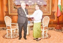 민아웅흘라잉 위원장, 미얀마 선거 어려움 언급 러시아 언론사 ITAR-TASS, 민아웅흘라잉 위원장 인터뷰