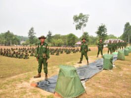 미얀마 국방부 징집 훈련병 군사훈련 장면