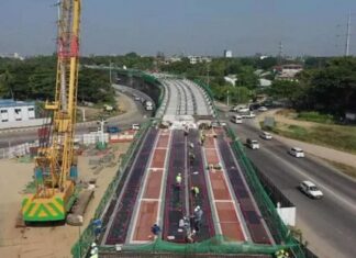 NO.3 Thanlyin Bridge 새로운 모바일 결제 시스템으로 통행료 징수 NO.3 Thanlyin Bridge