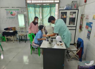 미얀마 봉제공장 대상 찾아가는 시력검사 실시