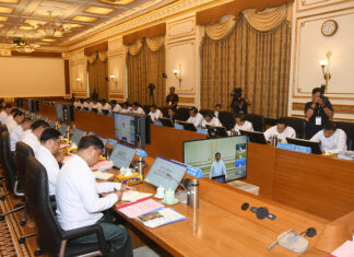 연방정부회의에 참석한 민아웅흘라잉 위원장, 협동조합 시스템이 미얀마에 최적화된 새로운 경제 시스템이 될 것이라고…