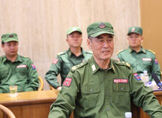 Peng Daxun MNDAA 총사령관 재선임…민생복구 약속과 대규모 정치회의 개최