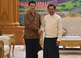 민아웅흘라잉 위원장, 중국 아시아특사 접견
