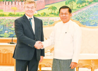 민아웅흘라잉 위원장, 러시아 대사와 회담… 국방 협력 및 인도주의 의제 논의