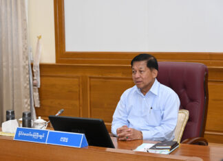 민아웅흘라잉 위원장, 군사 역할 확대 위해 헌법개정위원회 구성