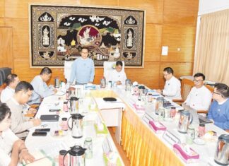 미얀마, 지진 이후 경제 복구를 위한 대응 시작…기업과 주민들의 어려움 지속