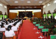 민아웅흘라잉 총사령관, 민주적 이행과 국가 발전을 위한 군의 역할과 선거 강행 강조