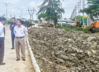 민아웅흘라잉 위원장, 양곤-빠떼인 도로 배수 시스템 개선 및 도로 정비 지시