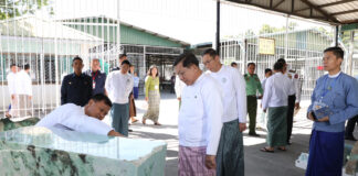제60회 미얀마 보석 박람회 개막식, 민아웅흘라잉 위원장 참석