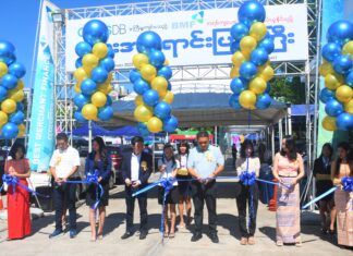 미얀마 양곤에 ‘EV 전기차’ 떴다! “선착순 40%”만 잡아라, 서민도 차 사는 ‘할부 혁명’ 현장!