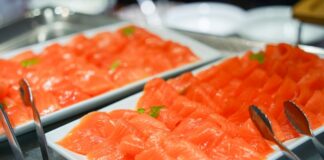 양곤 Melia Yangon 호텔에서 ‘연어회 & BBQ’ 뷔페 파격 출시!