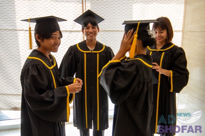 2025 12월 - 제8회 양곤 KB학당, 디플로마 수여식 개최, 13년간 6,720명 배출… 특별한 이야기 251209 KB Korean 001