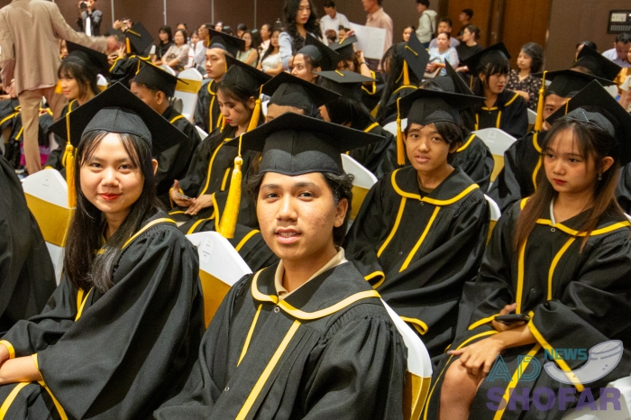 2025 12월 - 제8회 양곤 KB학당, 디플로마 수여식 개최, 13년간 6,720명 배출… 특별한 이야기 251209 KB Korean 007