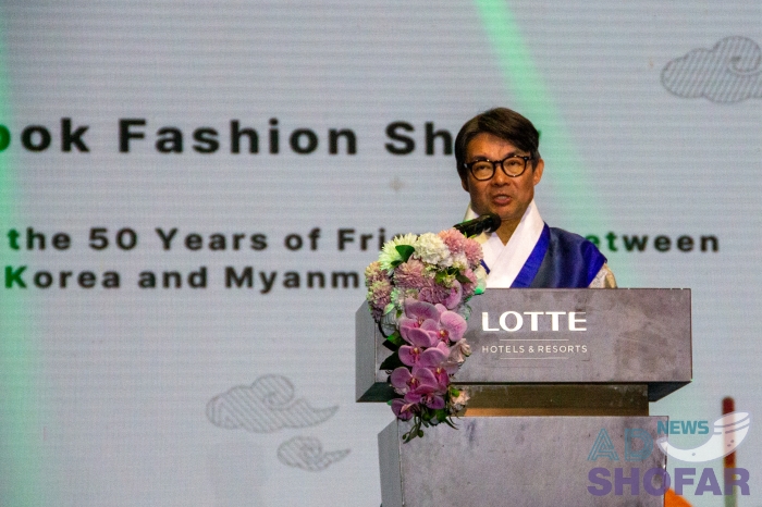 251216 Hanbok Show 003