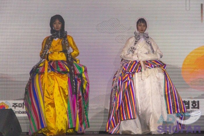 251216 Hanbok Show 010