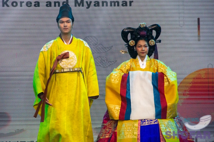 251216 Hanbok Show 031