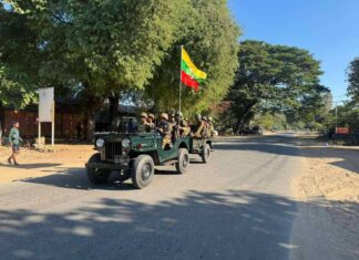 미얀마 국방부, 금광산 요충지 Singu 타운십 탈환, 도시 절반 초토화된 충격적 현장