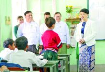 미얀마, 어른 10명 중 1명은 학교 한 번도 안 갔다? 최신 통계가 보여준 충격적인 미얀마 교육 현실