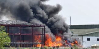 같은 공단에서 일주일 동안 대형 화재 두번 발생, 공장 안전에 비상