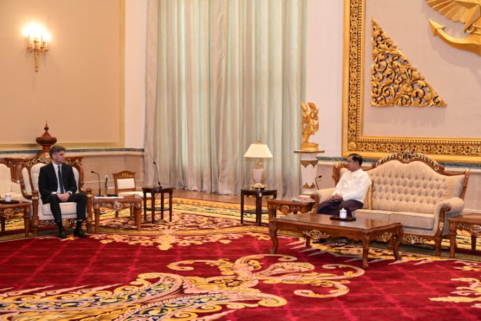 260227-Russia-Online