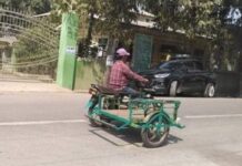 양곤 싸이카 오토바이 운전자들, 연료 구매 어려움 심화