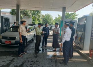 미얀마 군부, 유류 판매 규제 강화…주유소 라이선스 잇따라 정지