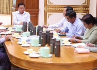 미얀마 연료·식용유 대란에 군부 총력 대응… 철도 화물 확대·전기차 교환 수입 허용·디젤 세금 한 달 면제