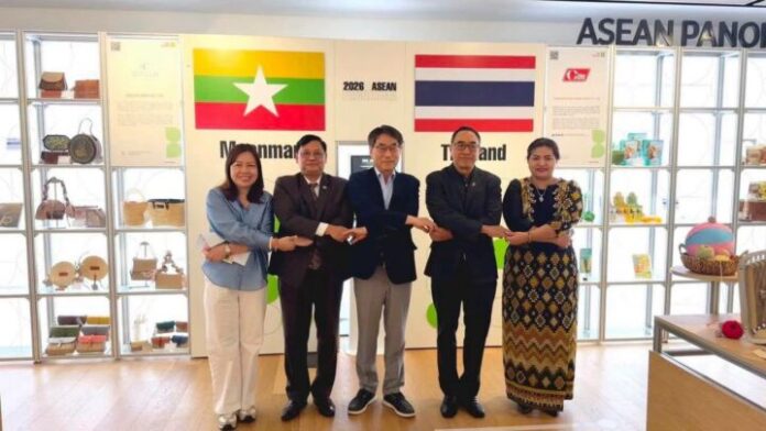 260811-ASEAN Panorama exhibition