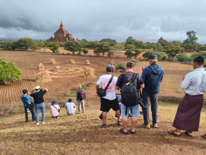 260811-Bagan